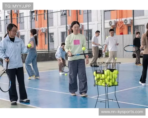 网球训练基地与中小学合作开展课后训练班,网球青少年培训班
